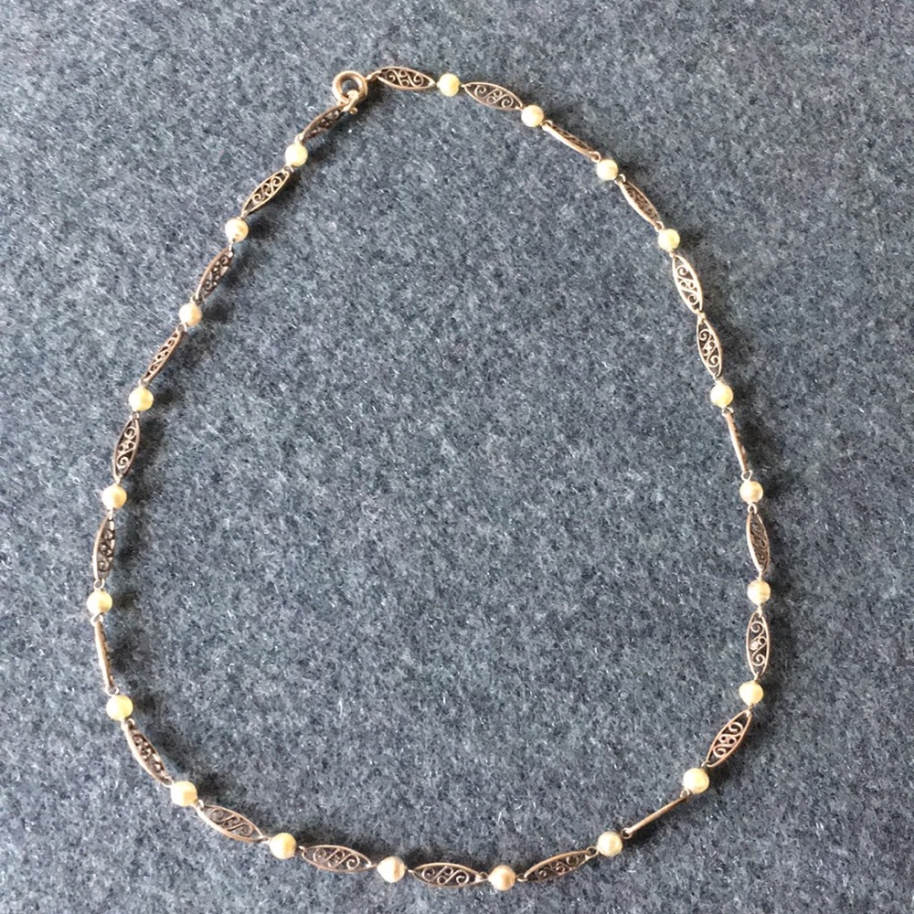 Vintage silver and pearl necklace